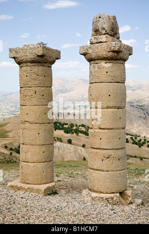 Spalten auf der Ostterrasse Karakus Tumulus in Nemrud Nationalpark, Ost-Anatolien-Türkei Stockfoto