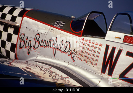 Ein zweiter Weltkrieg P - 51D Mustang eine Strichliste Luftsiege gegen feindliches Flugzeug anzeigen Stockfoto