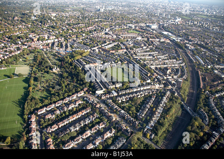 Luftbild Norden östlich Hampstead Cemetery-Bahnlinie s Gehäuse Fortune Green West Hampstead London NW3 NW6 UK Stockfoto