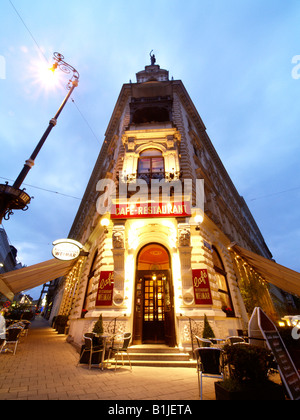 beleuchtete Cafe Weimar in den Abend, Österreich, Wien Stockfoto