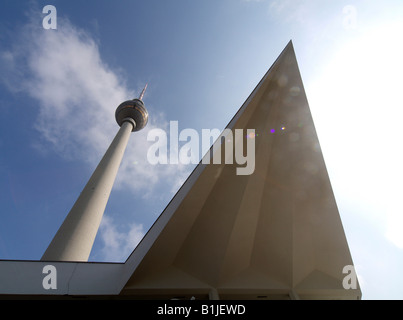 Fernsehturm am Alexanderplatz in Berlin, Deutschland Stockfoto