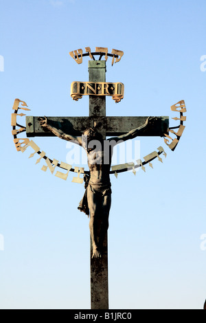 Kalvarienberg mit der hebräischen Inschrift, Kadosh, Kadosh, Kadosh auf der Karlsbrücke in Prag, Tschechische Republik Stockfoto