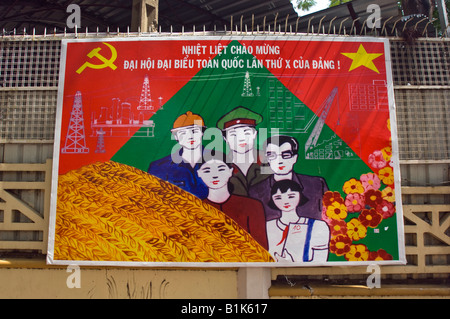 Kommunistische Propaganda-Plakat in Ho-Chi-Minh-Stadt, Vietnam. Stockfoto