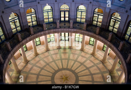 Ein schönes sauberes Bild von der Texas State Capitol Building in der Innenstadt von Austin Texas in der Nacht Stockfoto