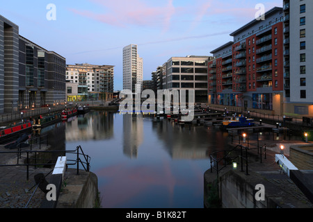 Abendlicht am Clarence Dock, Leeds, West Yorkshire, England UK Stockfoto