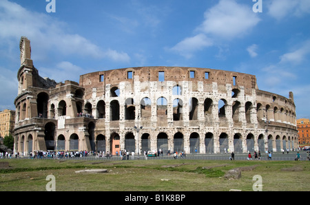 Alten Rom: Kolosseum Rom Italien Flavian Amphitheater wurde von Vespasian eingeweiht von Titus 80 A D begonnen. Stockfoto