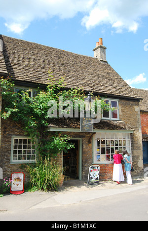 Lacock Bäckerei, Church Street, Lacock, Wiltshire, England, Vereinigtes Königreich Stockfoto