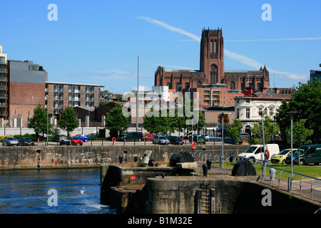 Liverpool Cathedral ist die anglikanische Kathedrale von Liverpool, England, gebaut auf St. James' Mount england Stockfoto