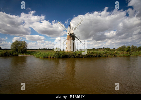 Turf Moor Windmühle neben dem Fluss Ant Norfolk Broads Stockfoto