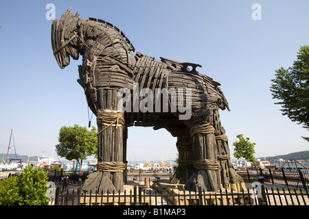 Das hölzerne Pferd aus dem Film Troja in Canakkale in der Nähe von Troy auf der ägäischen Küste der Türkei Stockfoto