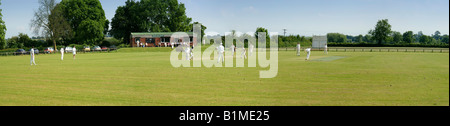 Ein Cricket-Platz und pavillion Stockfoto