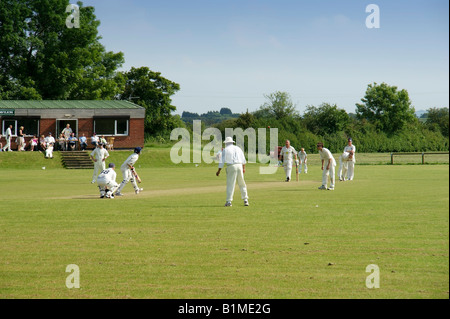 Ein Cricket-Platz und pavillion Stockfoto