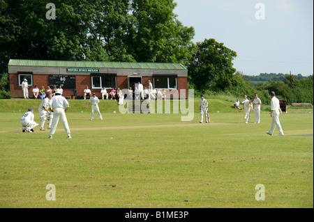 Ein Cricket-Platz und pavillion Stockfoto