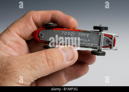 Grundplatte der Corgi Modellauto erteilt keine 154 Ferrari Formel 1 Rennwagen im Jahr 1966 Stockfoto