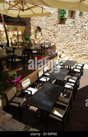 Restaurant im Freien in Korfu, Griechenland Stockfoto