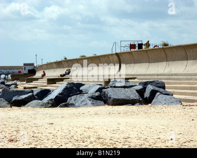 Küstenschutzes auf der Vorderseite in Southwold Stockfoto