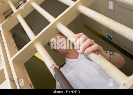 Frauengefängnis Warder am Woodhill Gefängnis Milton Keynes Buckinghamshire Stockfoto