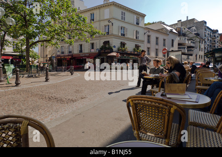 Cafe in Place De La Contrescape Paris Frankreich Stockfoto