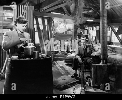 KURZE Begegnung 1946 Cineguild Filmklassiker mit Trevor Howard als Dr. Alec Harvey und Celia Johnson als Laura Jesson Stockfoto