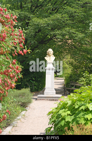 Karl von Linne Denkmal. Botanischer Garten Breslau Niederschlesien Polen Stockfoto