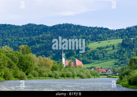 Dunajec-Fluss Kroscienko Podhale Polen Stockfoto