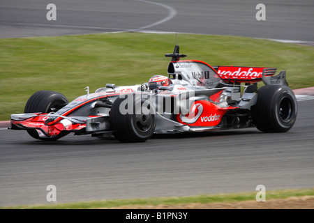 Heikki Kovalainen in der 2008 Vodafone Mclaren Mercedes um Luffield Stockfoto