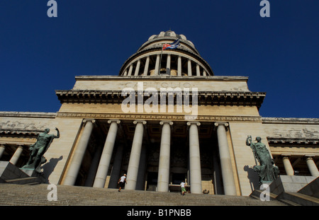 Das Capitolo Gebäude, Sitz der kubanischen Regierung in Havanna, nach dem Vorbild des weißen Hauses in Washington, D.C. Stockfoto