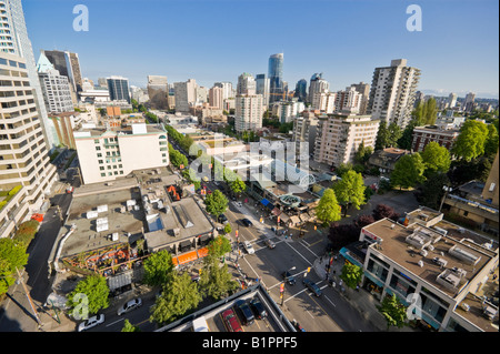 Vogelperspektive der Robson Street und die umliegenden Gebäude in Downtown Vancouver British Columbia Kanada Stockfoto