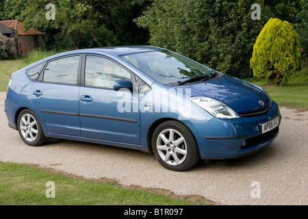 Blaue Toyota Prius-Benzin-elektrischen Hybrid-Auto Stalham Norfolk UK Stockfoto