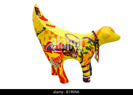 Schneiden Sie das Bild eines 120 Superlambanana Skulpturen platziert in und um Liverpool zur Feier des Kulturhauptstadt-Jahres Stockfoto