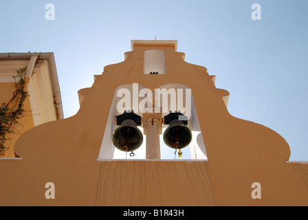 Glockenturm in Paleokastritsa Kloster auch bekannt als Theotokos, griechische Insel Korfu Stockfoto