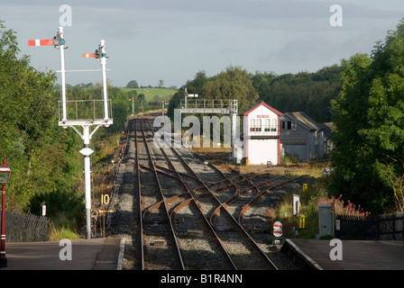 Schienen, Signale und Stellwerk nördlich Appleby Bahnhofs Stockfoto