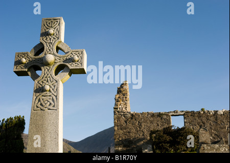 Keltisches Steinkreuz vor Cill Chriosd Kapelle, Isle Of Skye, innere Hebriden, Schottland Stockfoto