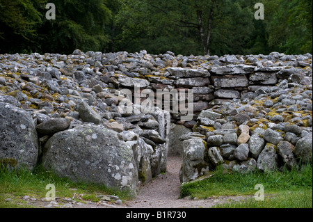 Schloten Cairns Grabkammern und Menhire. Nairnshire, Schottland. Prähistorische Grabhügel Cairns von Bulnuaran von Schloten Stockfoto