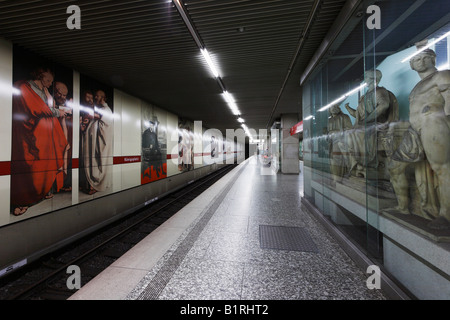 U-Bahn-Station Pinakothek Platz, München, Bayern, Deutschland, Europa Stockfoto