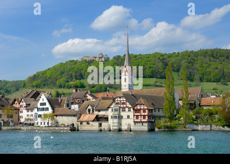 Historischen Teil der Stadt am Ufer des Rheins, Stein bin Rhein, Kanton Schaffhausen, Schweiz, Europa Stockfoto