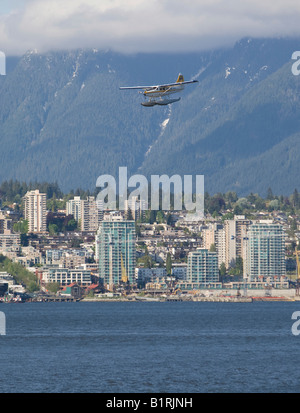 Ein Hafen Flugzeug Landung vor Coral Harbour, Vancouver, Britisch-Kolumbien, Kanada, Nordamerika Stockfoto