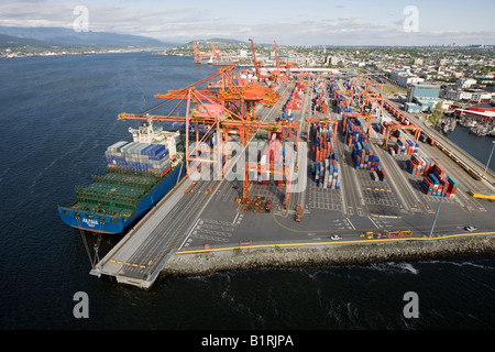Vancouver Containerhafen und Containerschiff, Britisch-Kolumbien, Kanada, Nordamerika Stockfoto