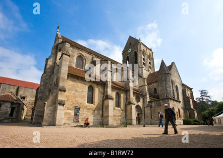 Die Dorfkirche in Auvers-Sur-Oise, Frankreich, Gemälde von Van Gogh Stockfoto