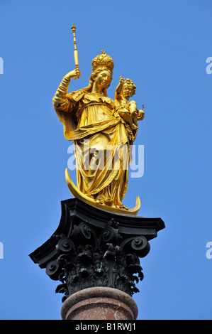 Mariensäule auf dem Marienplatz Platz vor Rathaus, München, Bayern, Deutschland, Europa Stockfoto