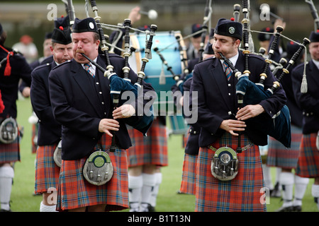 Eine Band spielt in der National Pipe Band Championships in Birmingham im Jahr 2008 Stockfoto