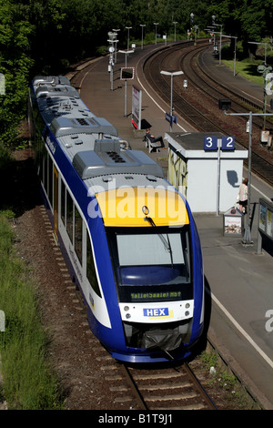 Harzelbe Express, Lint Typ 2 Triebzug bei Vienenburg Station Harz Mountains, Sachsen Sachsen-Anhalt, Deutschland Stockfoto