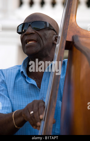 Kubanische Musiker im Parque Céspedes, Santiago De Cuba Stockfoto