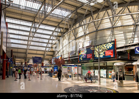 Liverpool Lime Street Station Haupthalle auf dem Liverpool-Zweig von der West Coast Main Line. Stockfoto