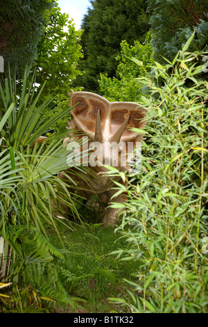 Dinosaurier-Ausstellung an der Dan yr Ogof Schauhöhlen und Dinosaurierpark, Brecon Beacons, Wales, UK Stockfoto