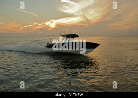 Kapitän Clint McMillan kehrt von einem Angelausflug am Apalachicola Bay Golf Küste North Florida s panhandle Stockfoto