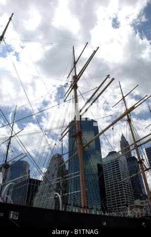 Viermastbark Peking am South Street Seaport in New York Stockfoto