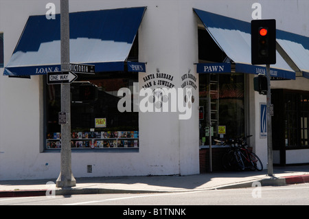 Pfandleiher Shop Hauptstraße building bei Sonnenuntergang, Santa Barbara, Kalifornien, USA Stockfoto