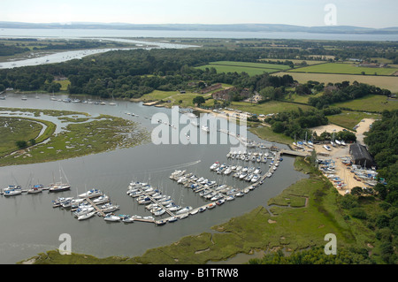 Luftaufnahme von Beaulieu River zeigen harte Schilde marina Stockfoto