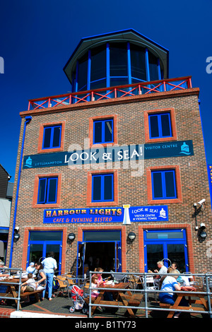 Das Aussehen und das Meer Besucherzentrum Littlehampton Hafen West Sussex England Großbritannien UK Stockfoto